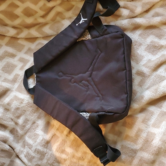 Child Jordan backpack - Picture 2 of 3